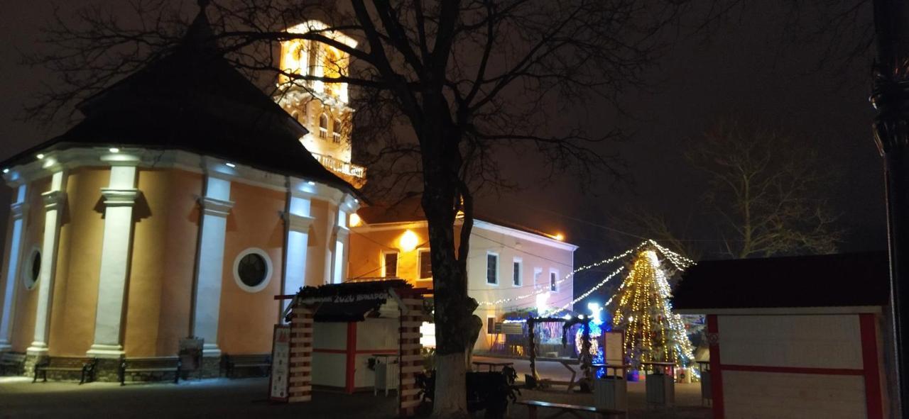 Old Town Apartments Kamjanez-Podilskyj Exterior foto